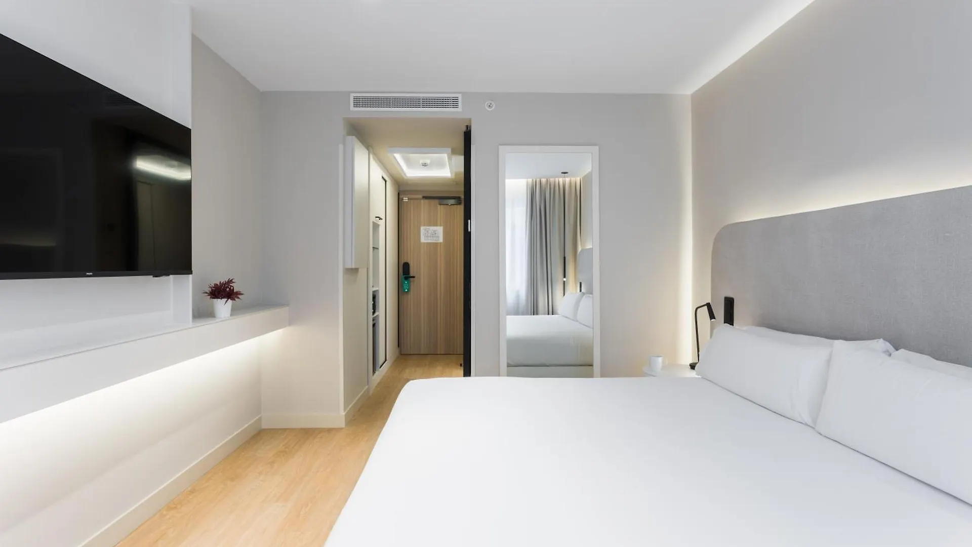 Royal Ramblas Barcelona Hotel