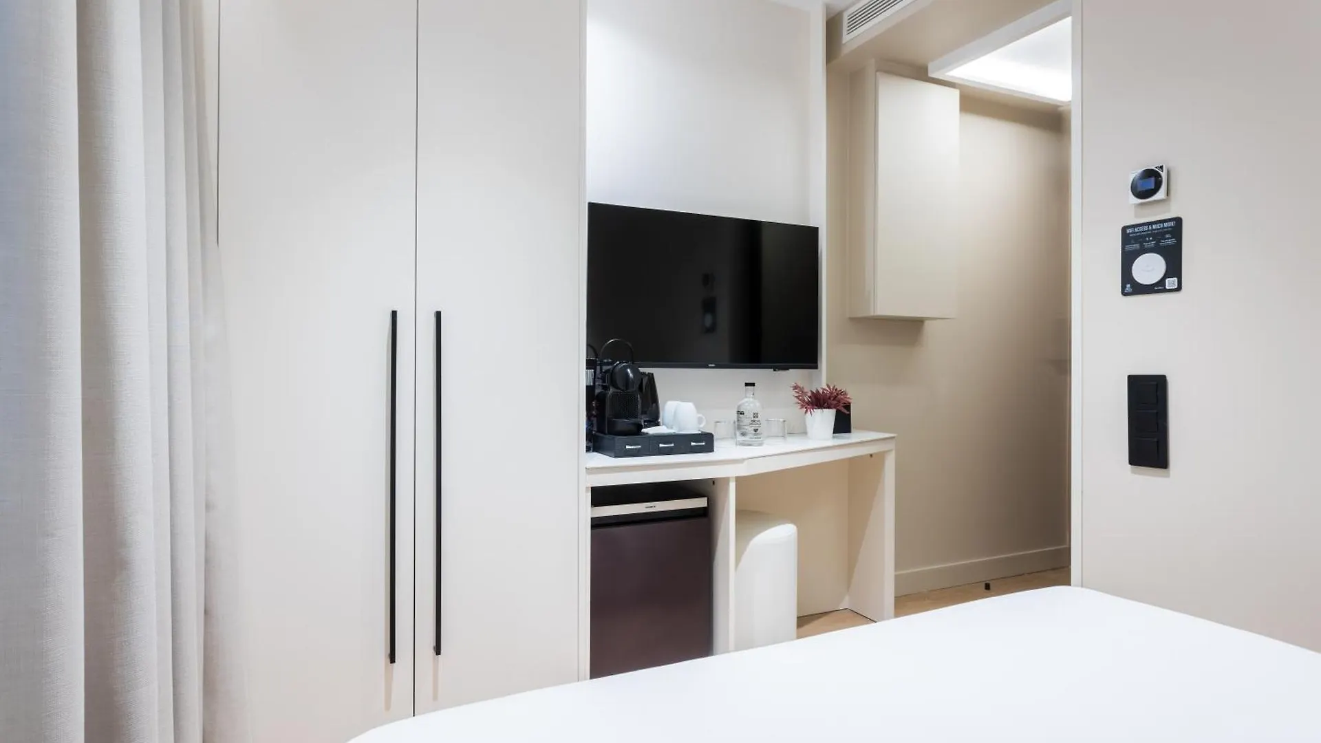 Royal Ramblas Barcelona 4*,
